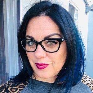 Meet your Posher, Michele